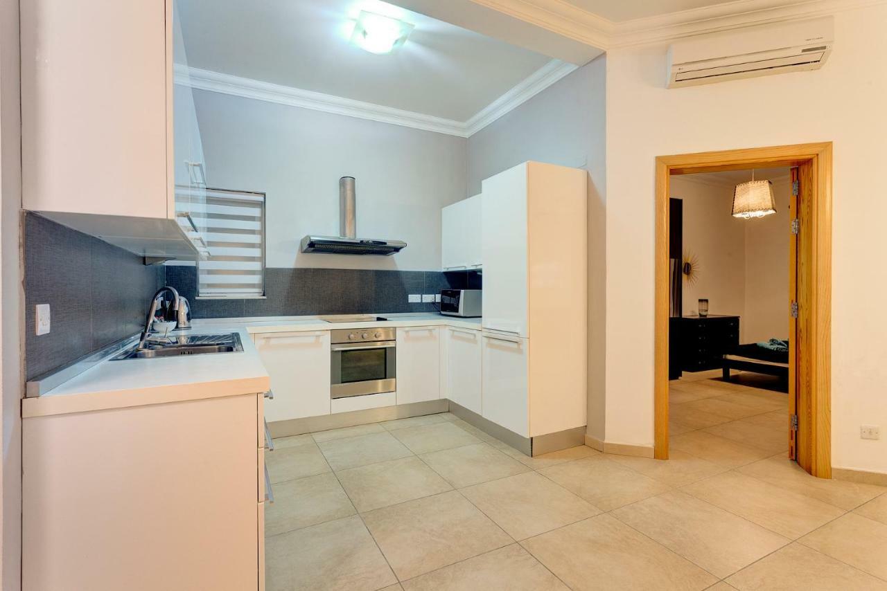 Gorgeous Apartment With Terrace In Fort Cambridge, Pool Sliema Exterior foto