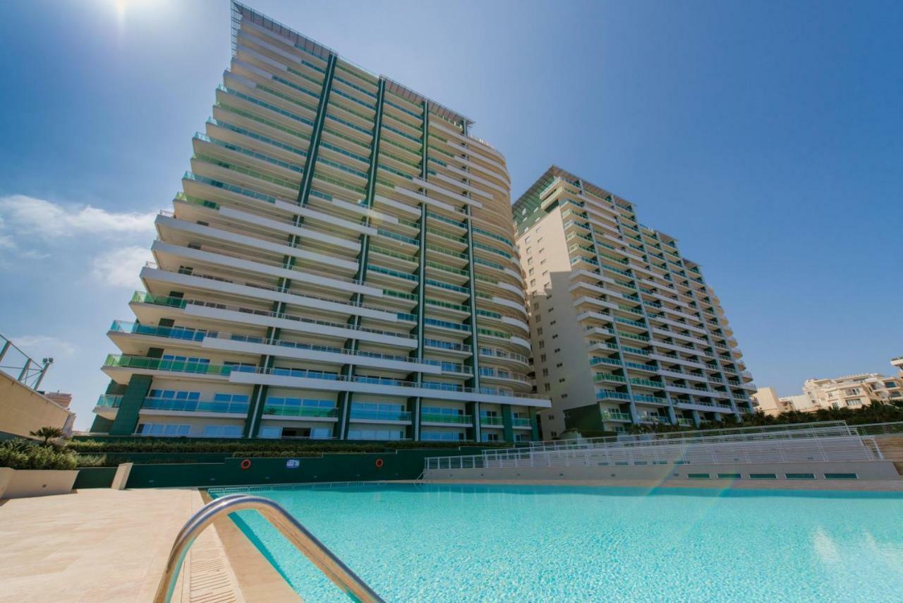 Gorgeous Apartment With Terrace In Fort Cambridge, Pool Sliema Exterior foto